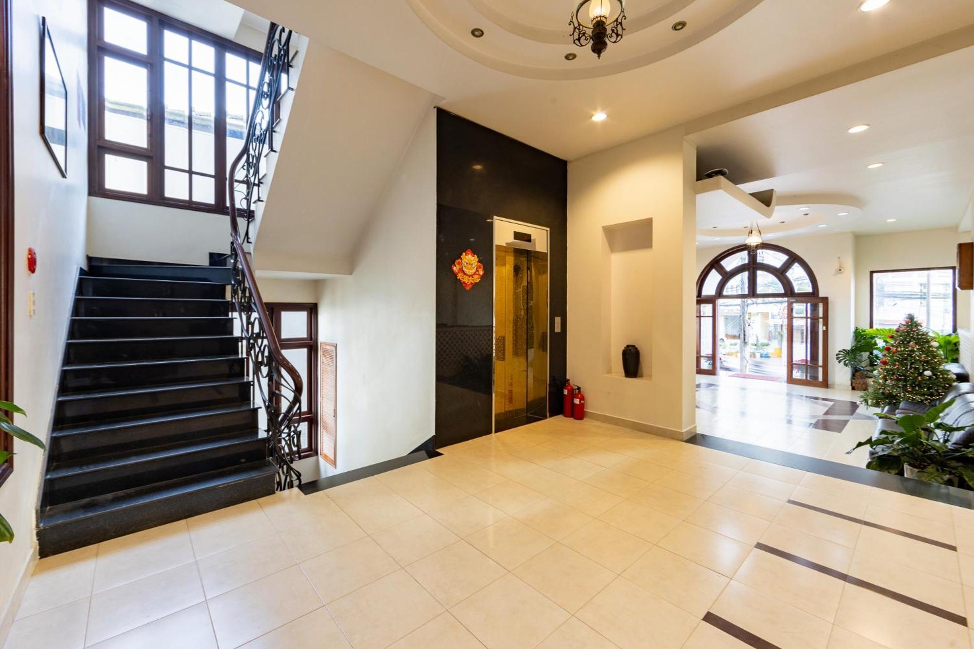Hung Phong Hotel - Near Dalat Night Market Exterior photo