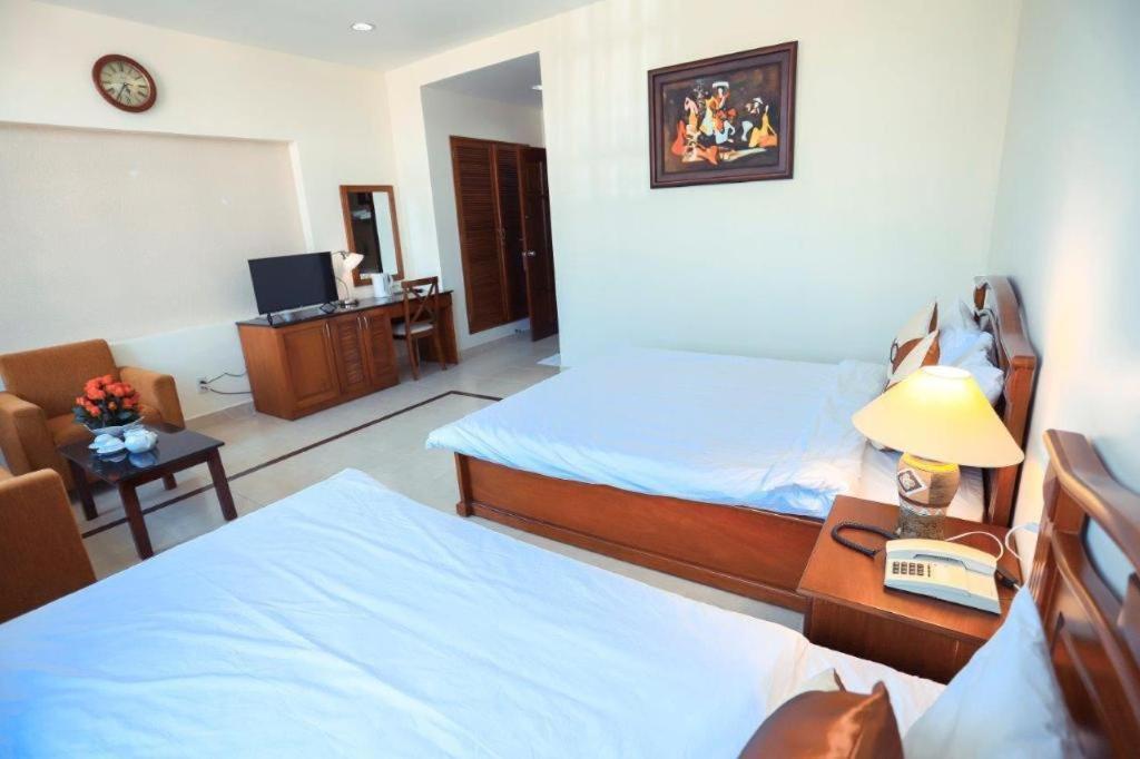 Hung Phong Hotel - Near Dalat Night Market Exterior photo